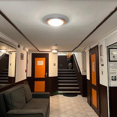 Hotel Du Centre Сен-Дені Екстер'єр фото